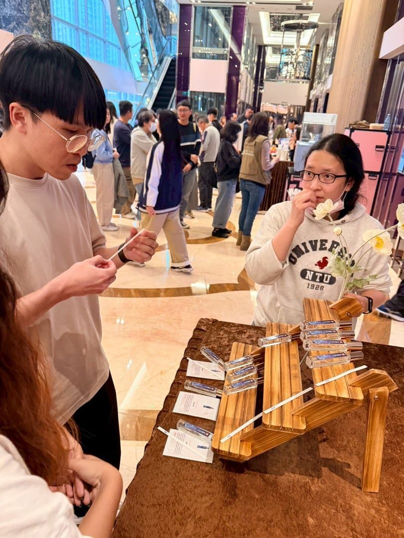 Guests test and pick their own notes by hand