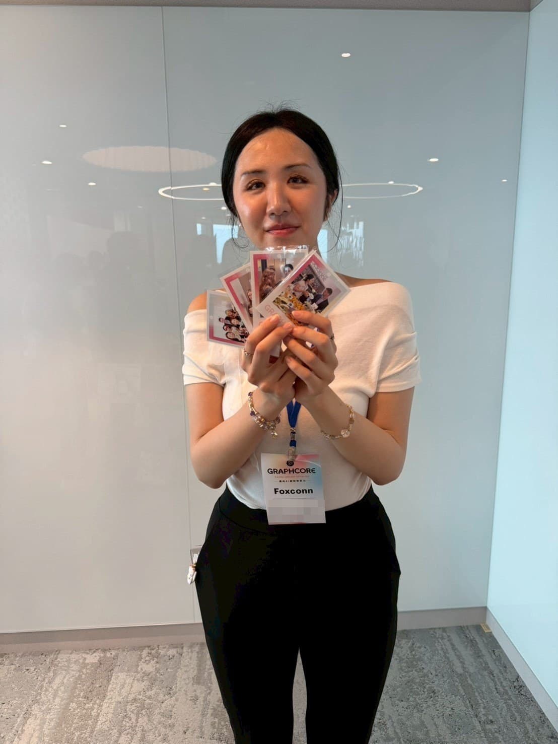 Roving Photographer with Instant Print in Singapore: What to Expect and Pricing