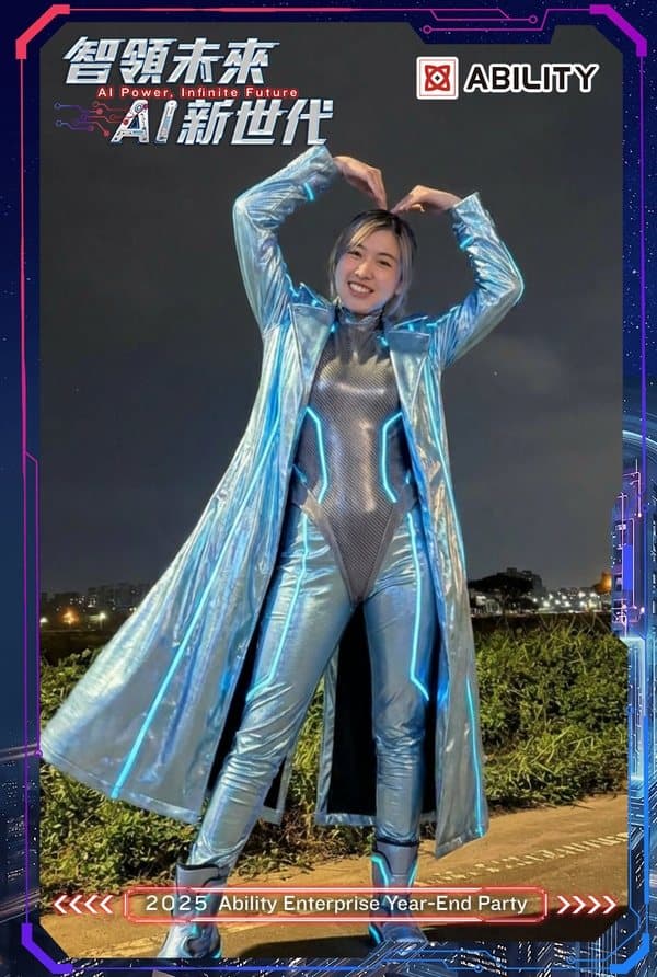 A D&D guest transformed into a silver futuristic look with a branded event frame